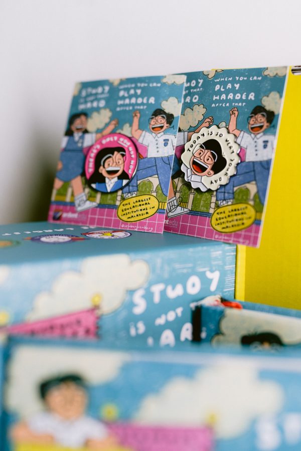 Magnetic Metal Pin (Boy & Girl Edition) - Image 2